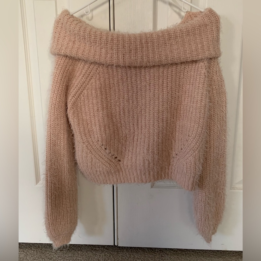Charlotte Russe off the shoulder, crop sweater in soft pink; size S
